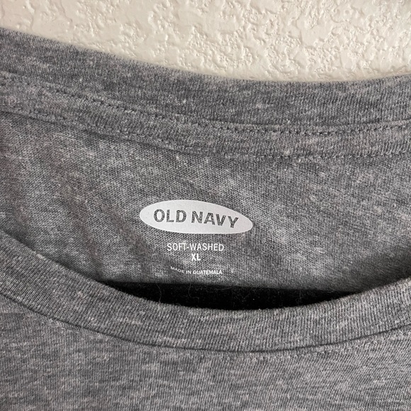 BNWT Old Navy EveryWear NYC Tee - Picture 2 of 3